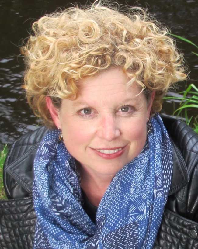 Rebecca McKinney, author of The Siren Song